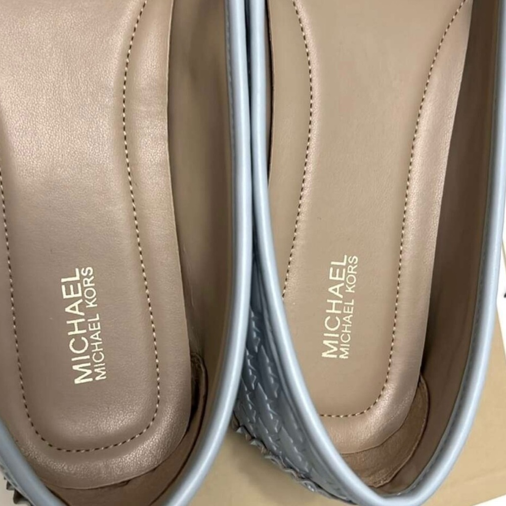 NIB MICHAEL KORS 
Embossed Moccasin Loafer Flat vista blue size 9.5 M - Picture 7 of 7